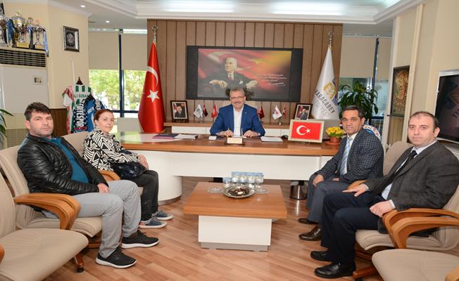 Karacabey’de Öğretim Kurumları ve Aile Birliklerinden Belediyeye Teşekkür Ziyareti