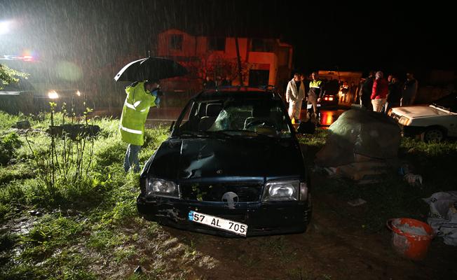 Sakarya'da kamyonet yayalara çarptı: 1 ölü, 2 yaralı