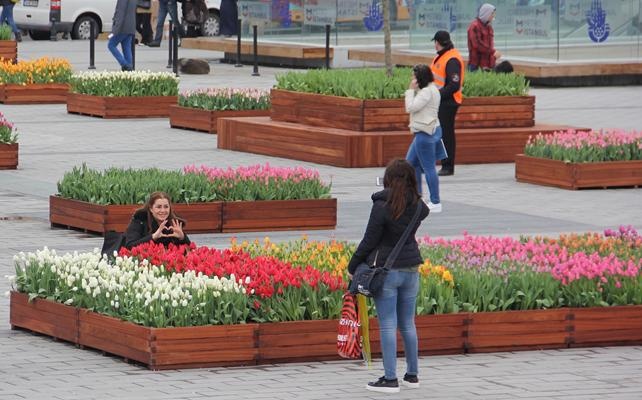 Taksim'de lale zamanı