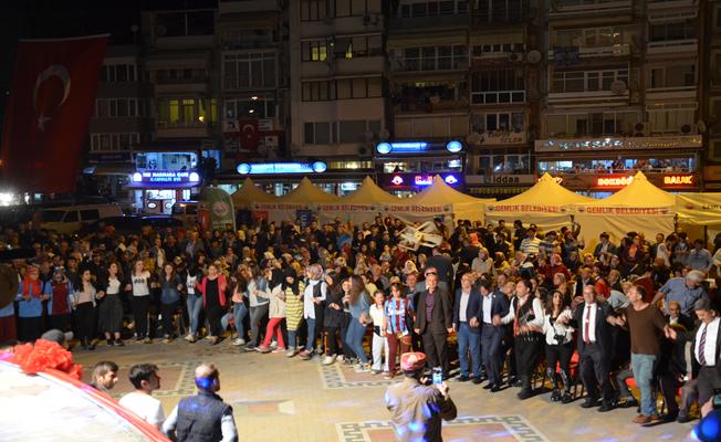 Demokrasi Meydanında Karadeniz Rüzgarı