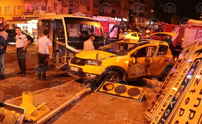 İstanbul'da trafik kazası: 6 yaralı