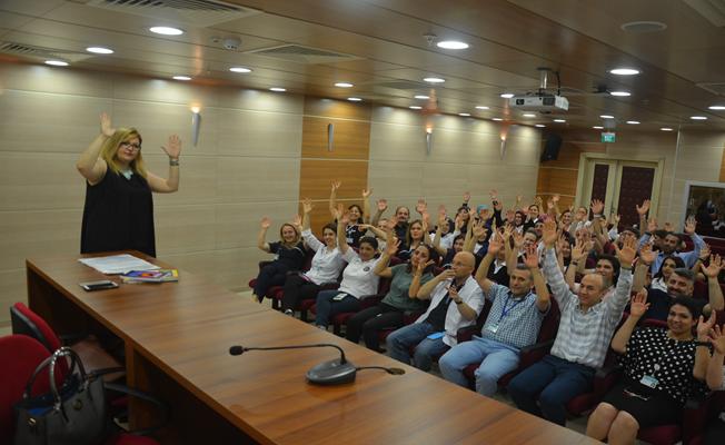Mudanya'da hastane personeline işaret dili kursu