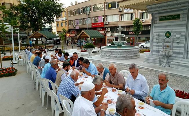 Gemlik Belediyesi'nden Camii Cemaatine Çorba İkramı