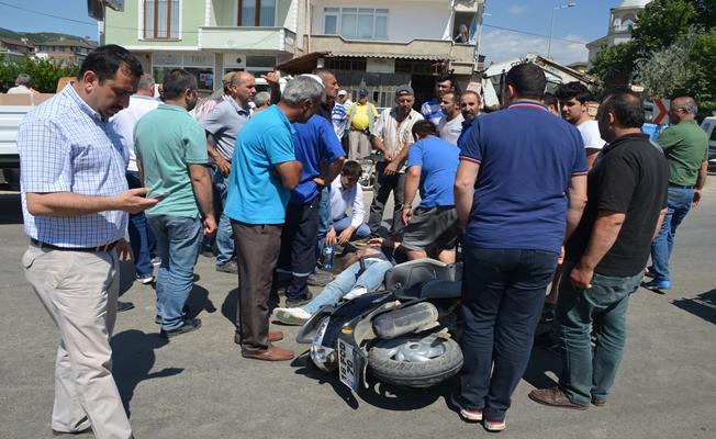 İznik'te motosiklet ile traktör çarpıştı: 1 yaralı