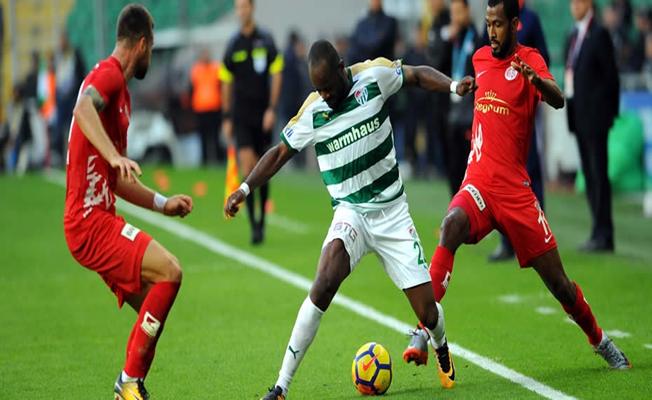 Bursaspor Antalyaspor'u 4 Farkla Geçti