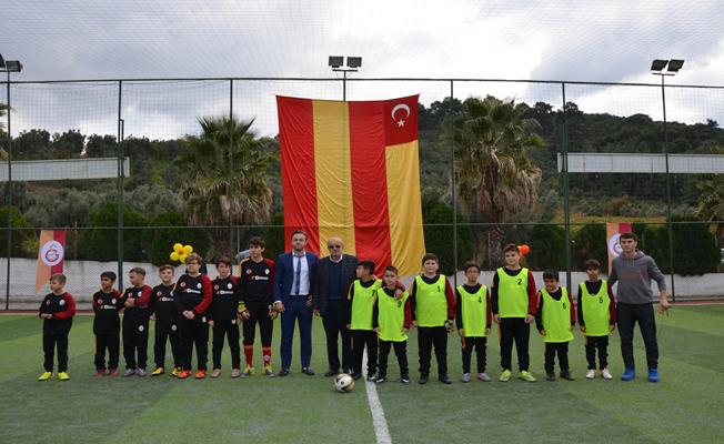 İznik'te Galatasaray Futbol Okulu Açıldı