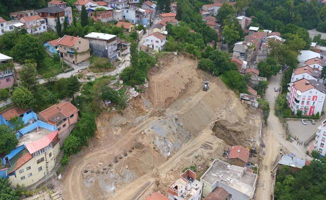 Bursa'da Zemini Çöken Mahallede Çalışmalar Sürüyor