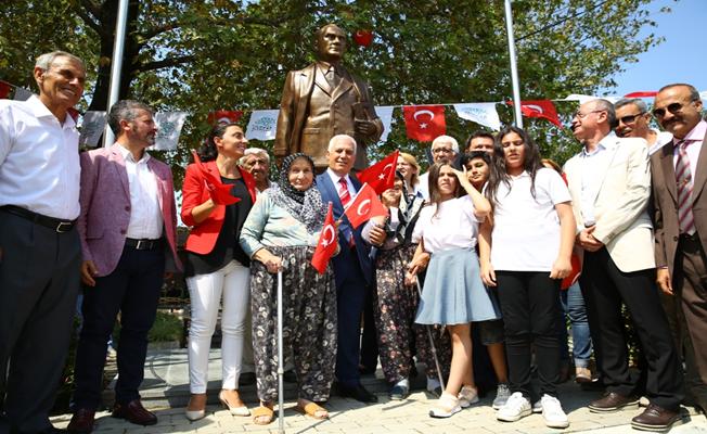Yaylacık Mahallesi’ne Atatürk heykeli