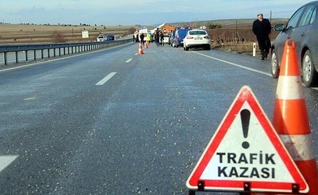 Bursa'da İtfaiye Binası Önünde Gerçekleşen Kazada 3 Yaralı