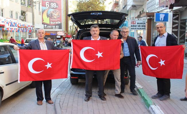 “Milli Ses Ver” Yürütme Kurulu Üyeleri'nden Örnek Davranış!