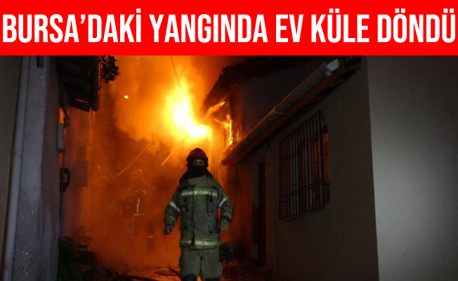 Bursa Osmangazi'de 2 Katlı Bina Alev Alev Yandı