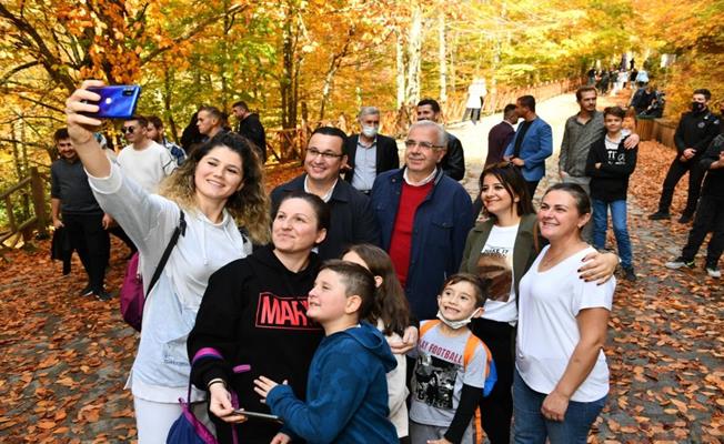 Büyülenmek için Suuçtu Şelalesi'ne Koştular