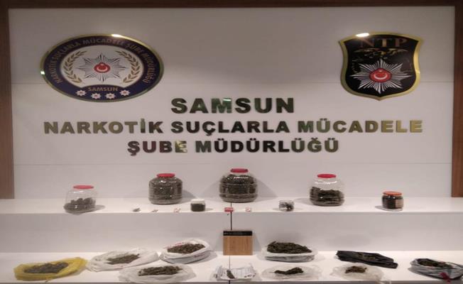 Samsun Tekkeköy'de 2,8 kilo esrar ele geçirildi: 3 gözaltı