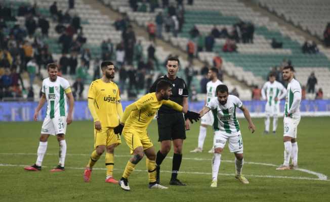 TFF 1. Lig: Bursaspor: 2 - İstanbulspor: 4