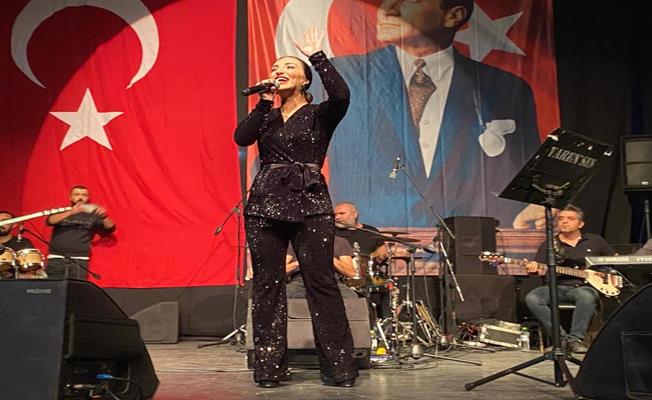 Aysel Yakupoğlu Zonguldak'ta sahne aldı