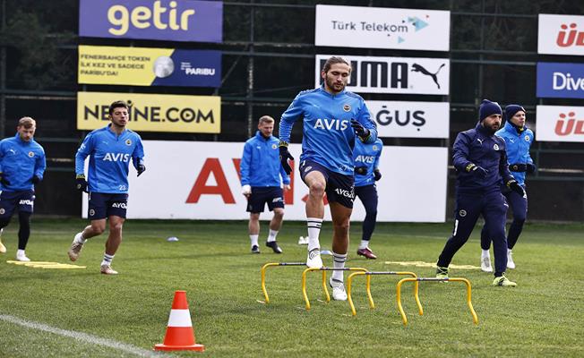 Fenerbahçe, Malatyaspor maçı hazırlıklara ara vermedi