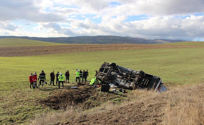 Amasya’da feci trafik kazası: 1 ölü 13 yaralı