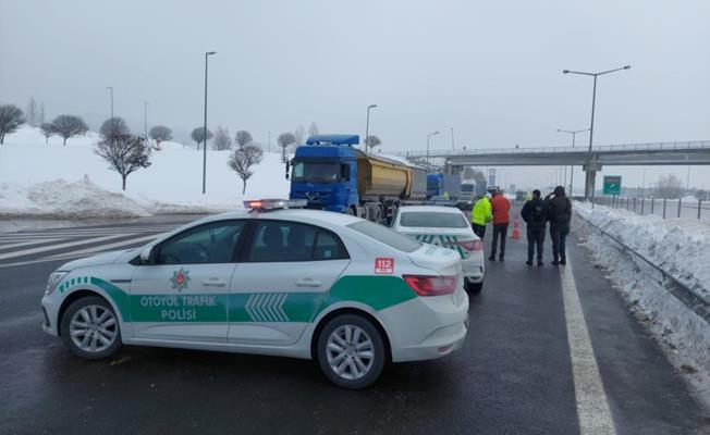 Bolu'dan İstanbul'a gidecek araçlara izin verilmiyor