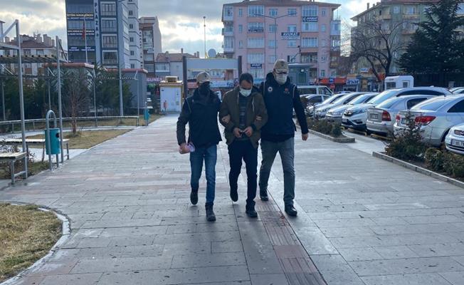 Niğde'de 2 aktif öğretmen FETÖ'den gözaltına alındı