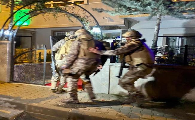 Ankara'da zehir tacirlerine şafak operasyonu: 8 gözaltı