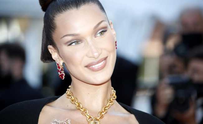 Bella Hadid Hindistan’daki başörtü yasağına tepki gösterdi