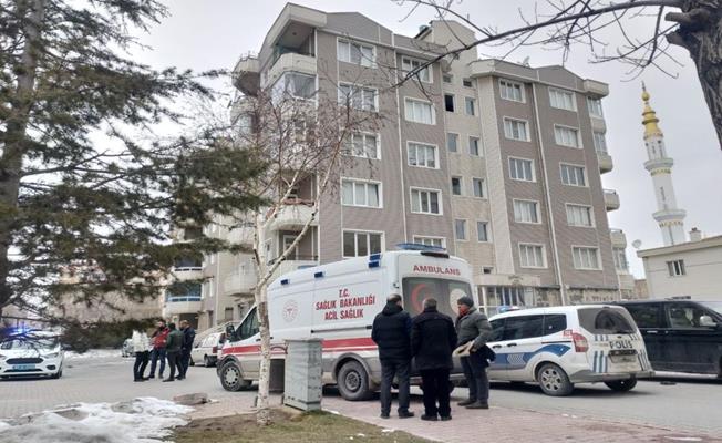 Eski ortağının evini basan şahıs 5 kişiyi yaraladı
