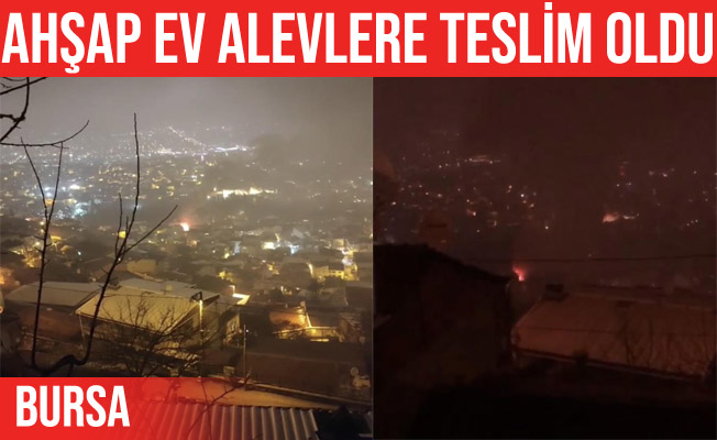 İvazpaşa'da ahşap evde çıkan yangında ev kül oldu