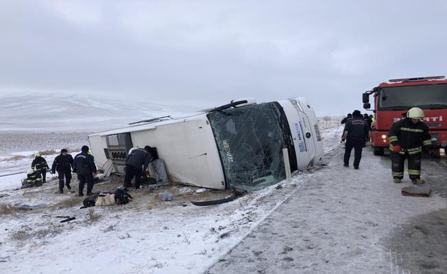 Konya'da şarampole yuvarlanan otobüste 5 kişi öldü