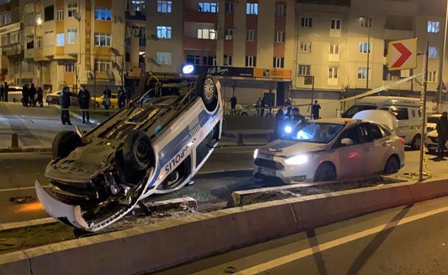 Kovaladığı şüpheli araca çarpan polis aracı takla attı