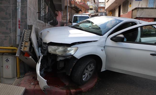 Samsun'da polisten kaçarken kaza yaptı