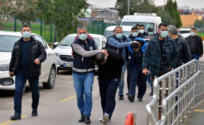 150 bin liralık otomobil için öldürüp gömmüşler