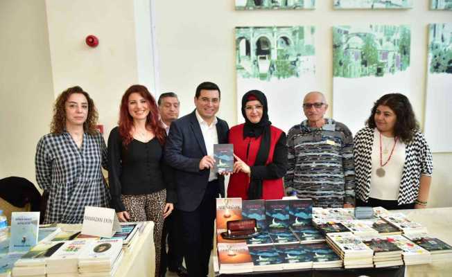 400 yayınevi, 200’den fazla yazar Kepez’de buluştu