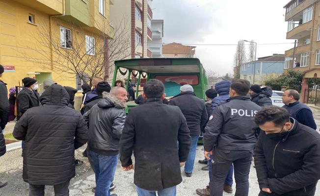 58 yaşındaki babasını birlikte yaşadıkları evde silahla vurarak öldürdü