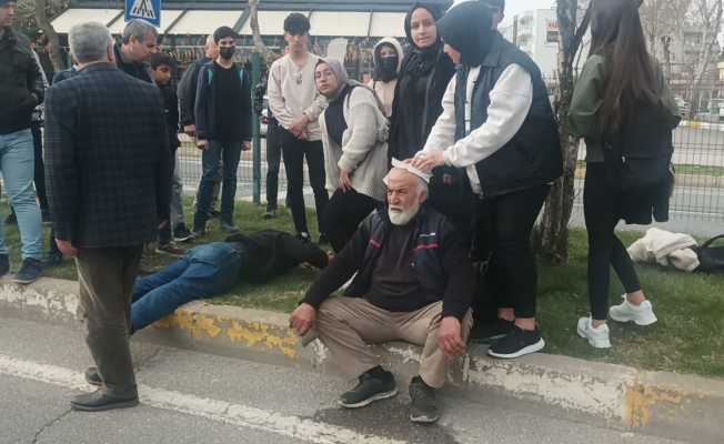 Adıyaman’da motosiklete hafif ticari araç çarptı: 1’i ağır 2 yaralı