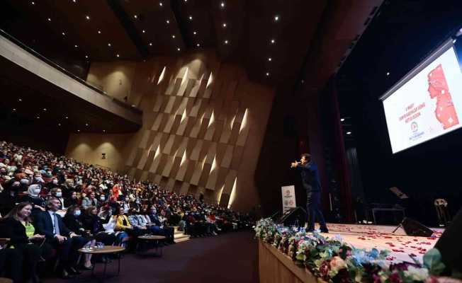 Ahmet Selçuk İlkan ile kadınlar unutulmaz bir gün yaşadı