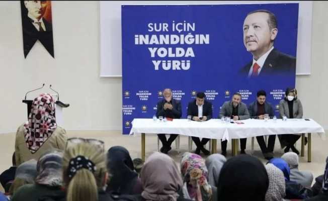 AK Parti Diyarbakır İl Teşkilatı, Sur’da partililerle bir araya geldi