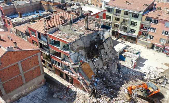 Aksaray’da kentsel dönüşüm yıkımı devam ediliyor