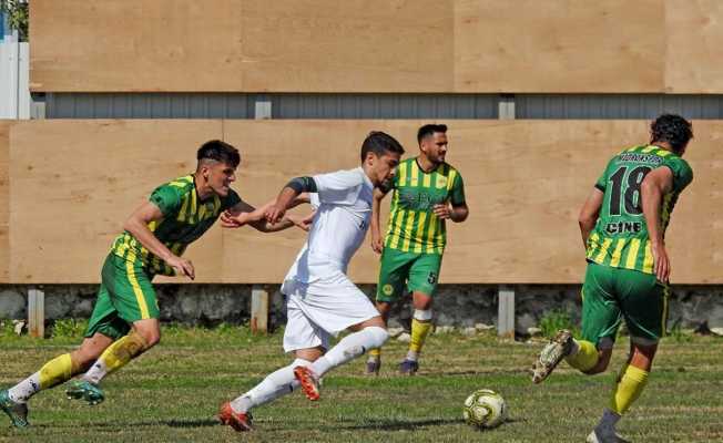 Alaçatıspor, uzatma dakikalarındaki penaltı golü ile 3 puanı kaybetti