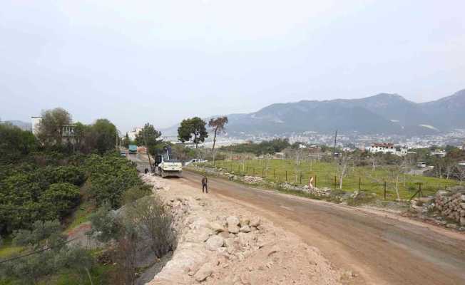 Alanya Çıplaklı, Dimçayı, Oba ve Karakocalı’da imar yolu çalışması