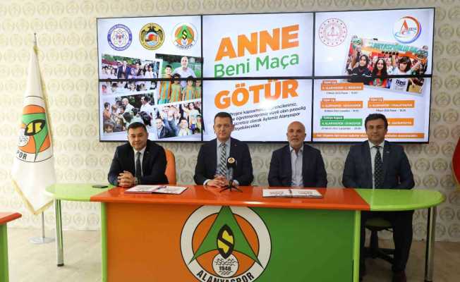 Alanyaspor, ’Anne Beni Maça Götür’ projesinde imzalar atıldı