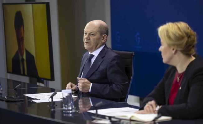 Almanya Başbakanı Scholz: “Rusya uluslararası değerlerimize ve normlarımıza da saldırıyor”