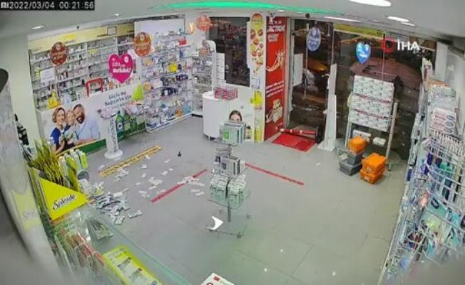 Ankara’da nöbetçi eczaneyi bıçakla soymaya kalkışan kişinin yakalandı