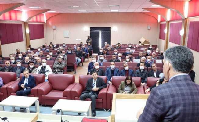 Antepfıstığı yetiştiricilerine eğitim verildi