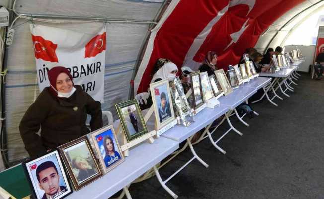 Astım ve şeker hastası anne 923 gündür evladının yolunu gözlüyor
