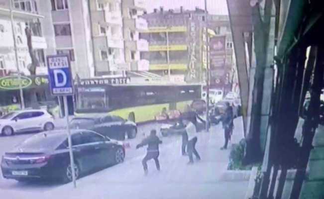 Avcılar’da 5 yaşındaki çocuk dehşeti yaşadı: Babasını gözünün önünde vurdular