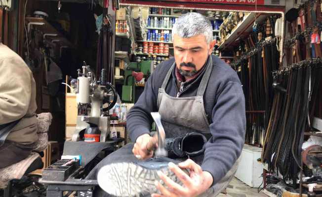 Ayakkabı profesörü fiyat artışlarına inat zam yapmadı