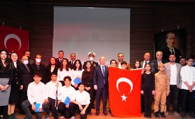 Ayvalık’ta İstiklal Marşı’nın kabul edilişinin 101. yıl coşkusu
