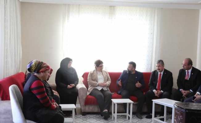 Bakan Yanık’tan Antalya’da vahşice öldürülen Azra’nın ailesine ziyaret