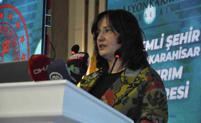 Bakan Yardımcısı Fatma Varank’tan dünya müteahhit listesine dair önemli açıklama: