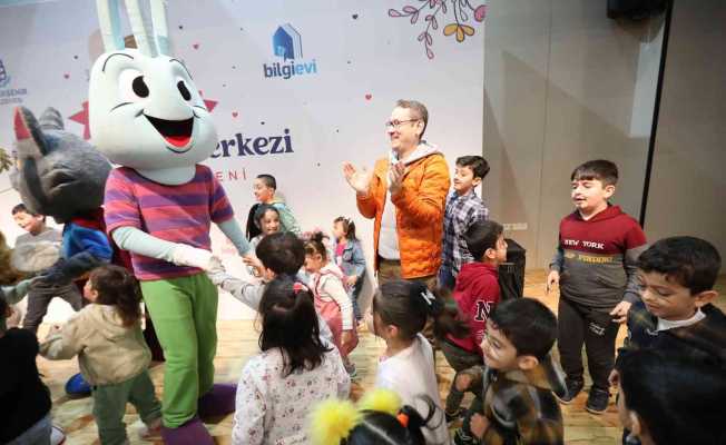 Başakşehir’de annelerin de, çocukların da yüzü gülüyor